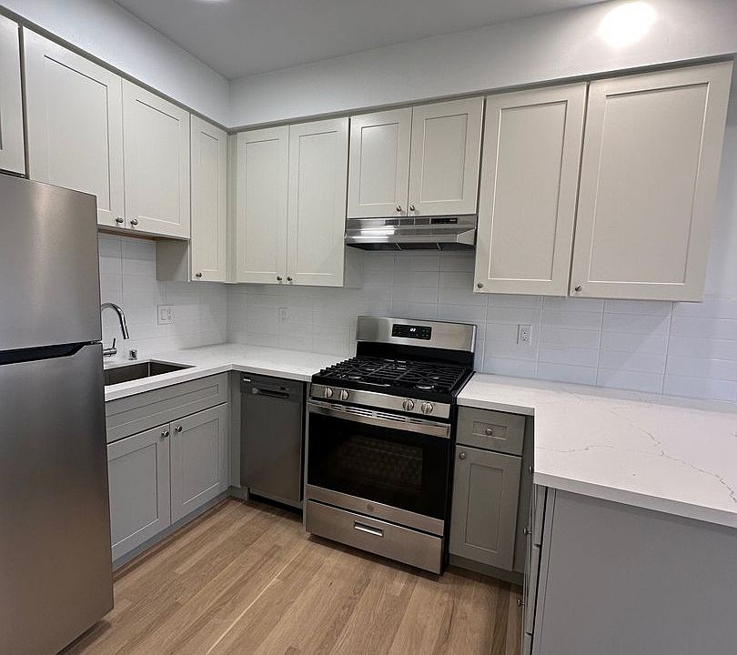 1st image of 364 Page St APT 9