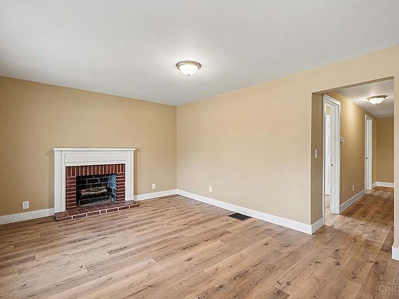 3rd image of 321 Southern Ave