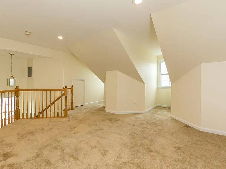 7011 Fieldhurst Ct — Photo 20