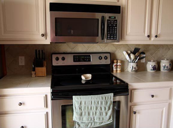 4th image of 925 Falconhead Dr