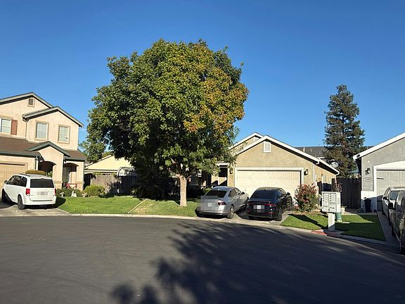 2nd image of 2315 Merriment Ct