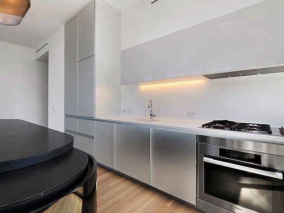 5th image of 56 Leonard St #24A