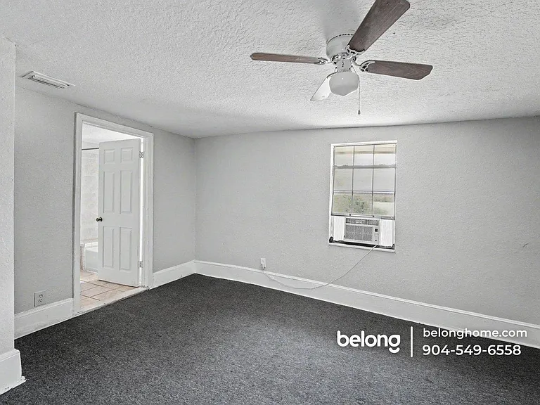 1131 Grothe St #3 — Photo 8