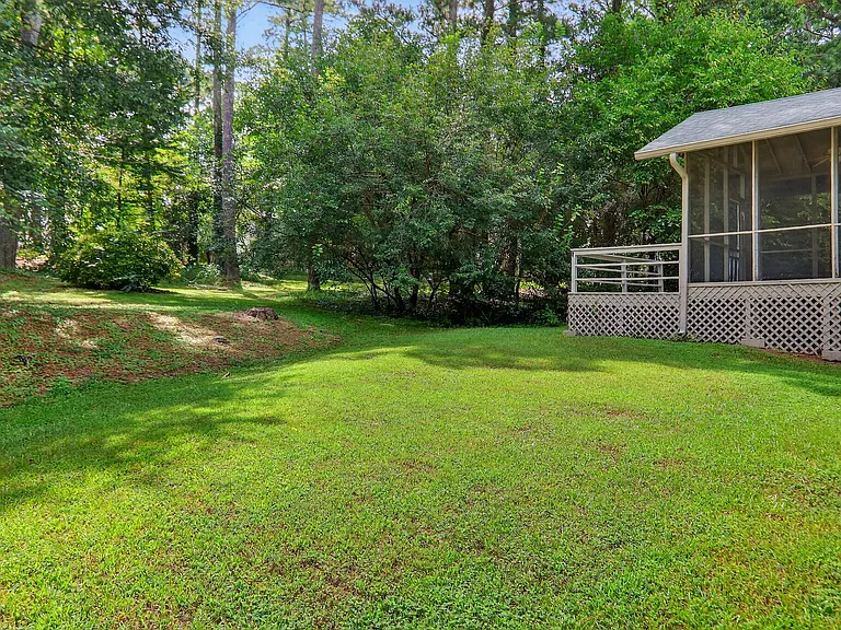 447 Cove Dr NE — Photo 19