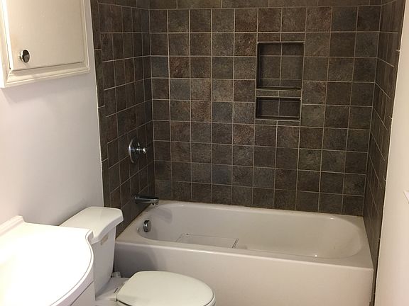 4th image of 5 Wentworth St