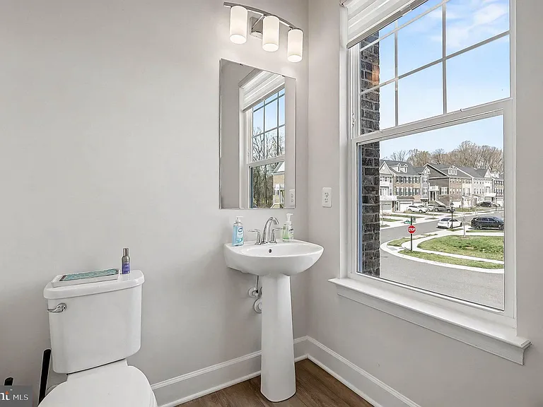 10878 Foxtrot Cir — Photo 13