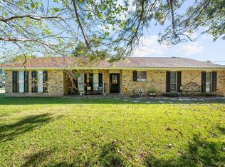 122 Audrey Rd, Anahuac, TX 77514