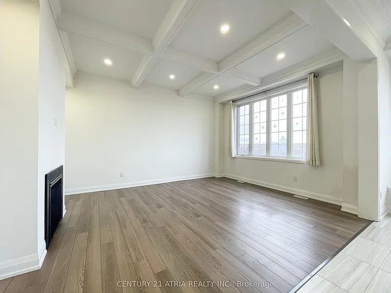 20 Frank Kelly Dr — Photo 6