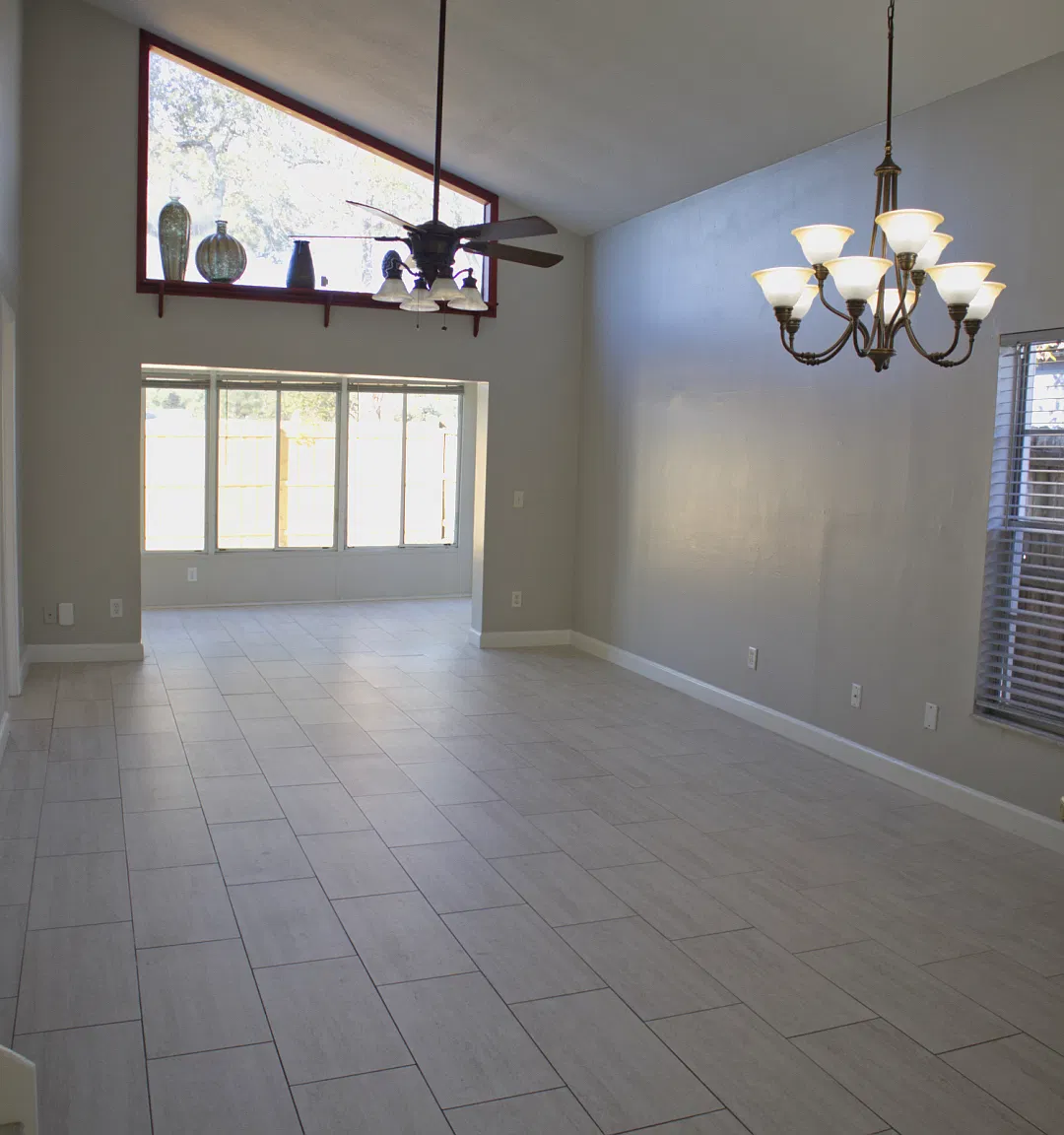 4 bed, 1298 sqft, $2,350 — Photo 3