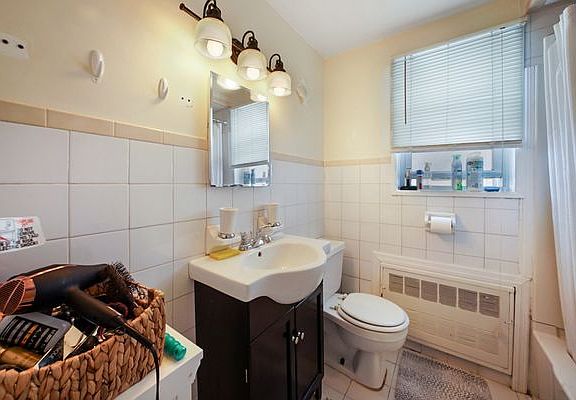5th image of 148 Beach 139 St #2