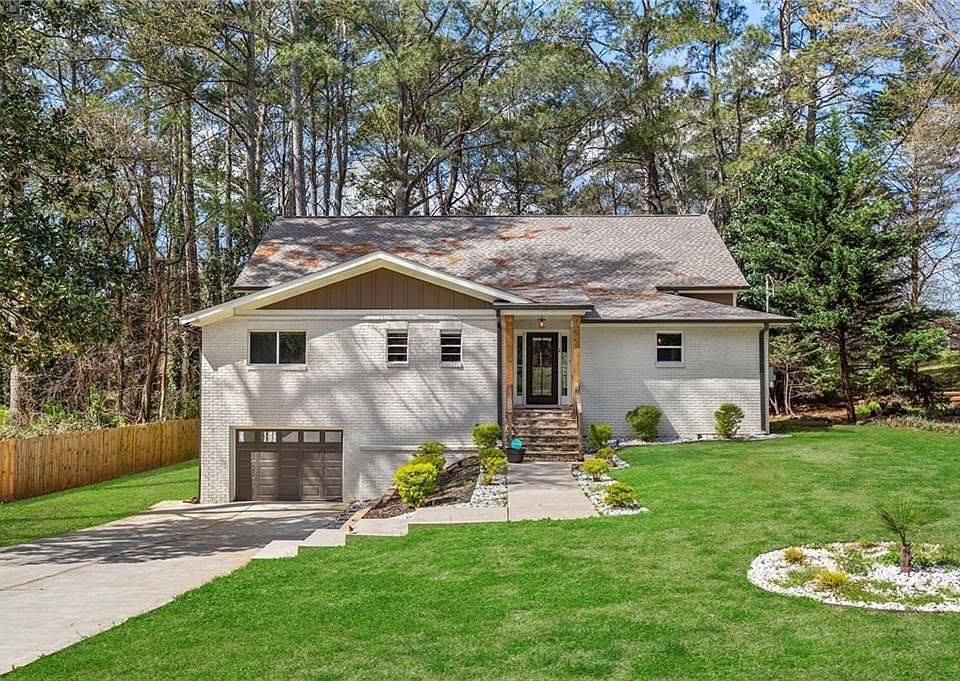 1st image of 4109 Barbara Dr NE