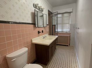 4335 192nd St, Flushing, NY 11358