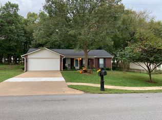 511 Jenkins Rd, Prairie Grove, AR 72753