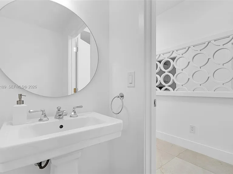 1500 Ocean Dr #505 — Photo 25