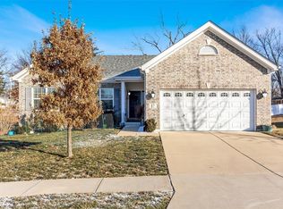 87 Arbor Hollow Ct, Ballwin, MO 63011