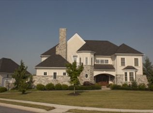 330 Millpond Dr, Lititz, PA 17543