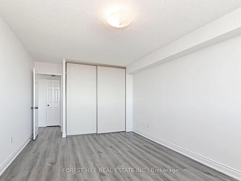 3000 Bathurst St #1205 — Photo 10