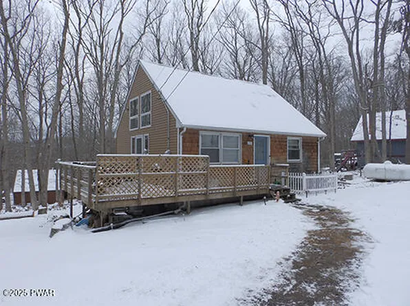 207 Ridge Dr, Milford, PA 18337