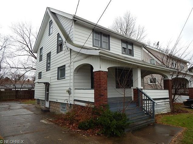 1st image of 805 W 23rd St