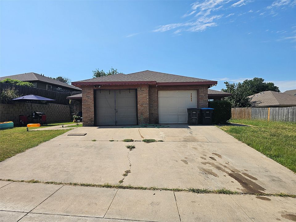 1st image of 2825 Ridgecrest Dr