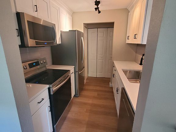 4th image of 725 9th Ave S #207-1