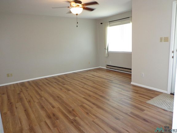 3rd image of 535 Vegas Dr
