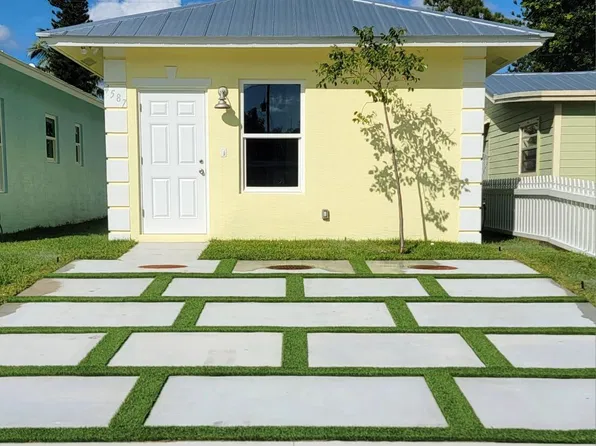 4587 Cambridge Street, Lake Worth Beach, FL 33463