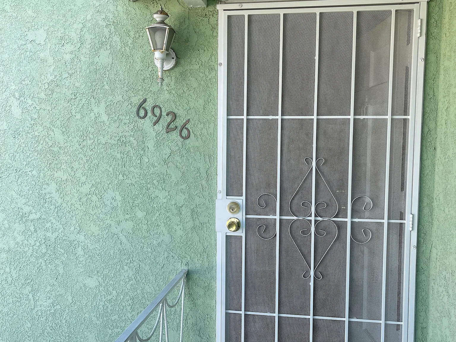6922 Glasgow Ave — Photo 1