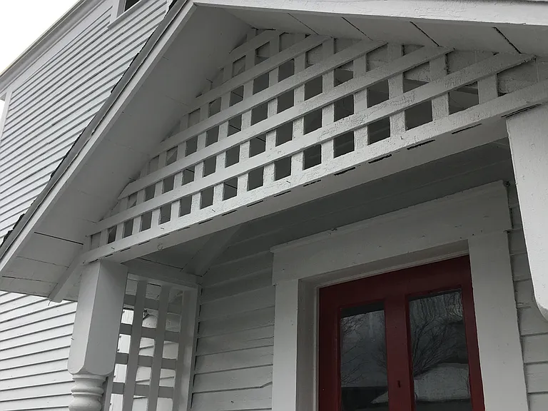 18 Center St — Photo 1
