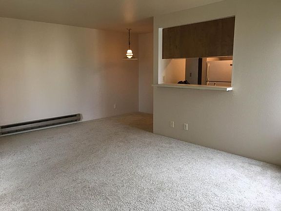 living room/dining room