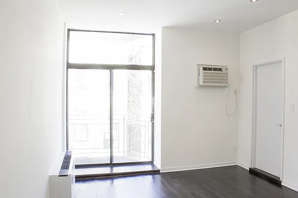 Rented by Mallory Management Corp | media 3