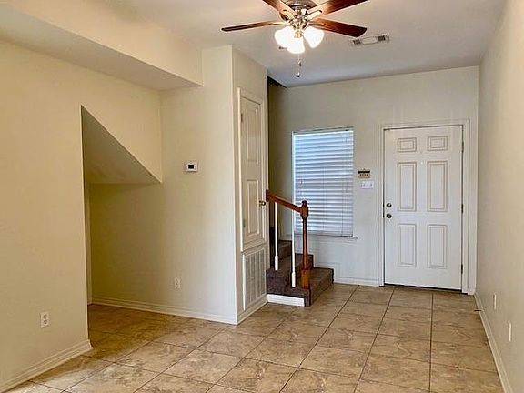4th image of 1541 Lake Ave