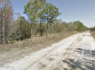 210 THOMPSON Avenue, Interlachen, FL 32148