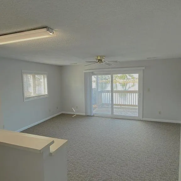 204 Double Eagle Dr #F-1 — Photo 4