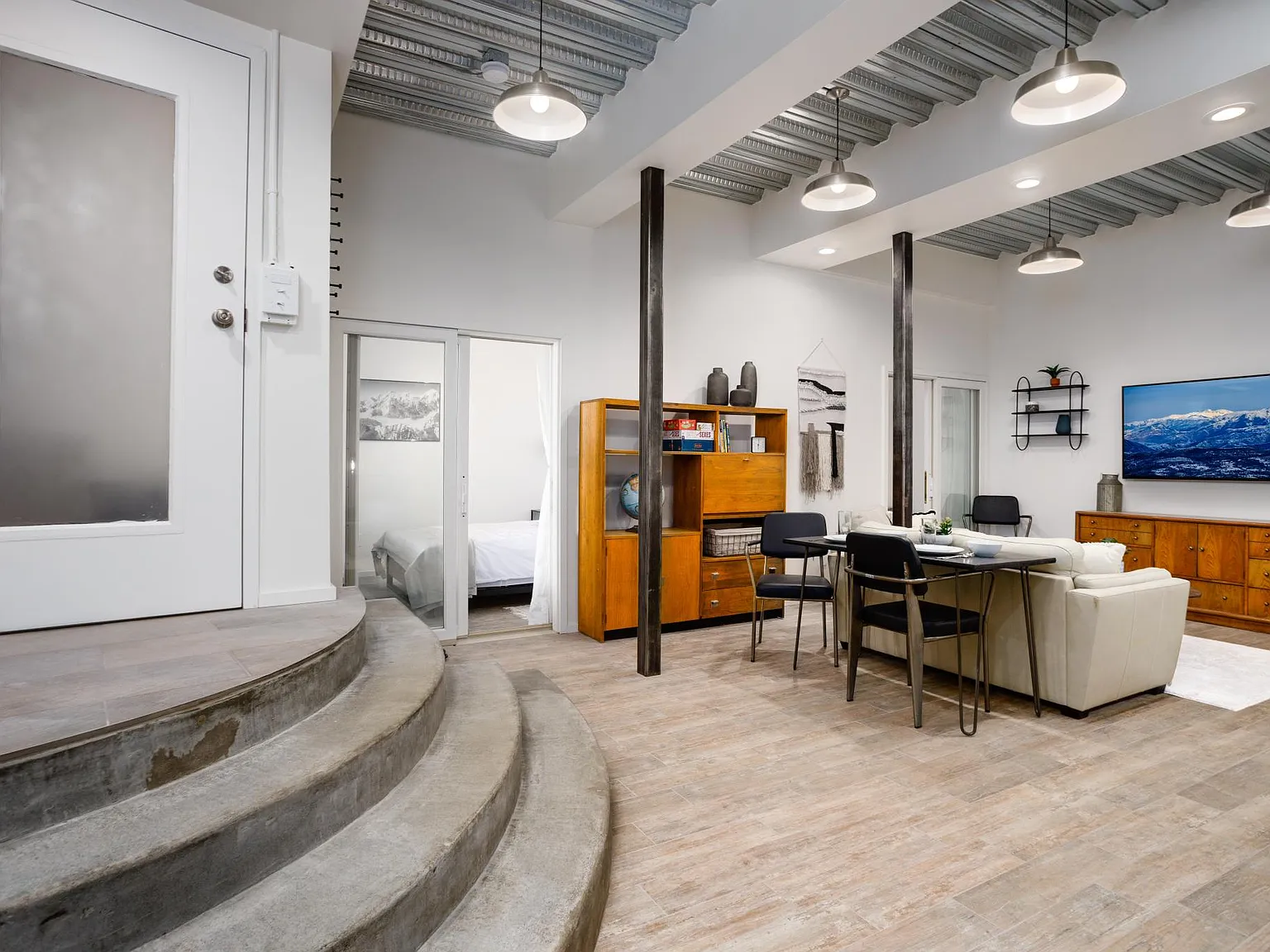 2 bed, 1000 sqft, $2,500 — Photo 4