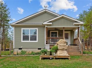 4006 N Old 52 Rd, Pinnacle, NC 27043