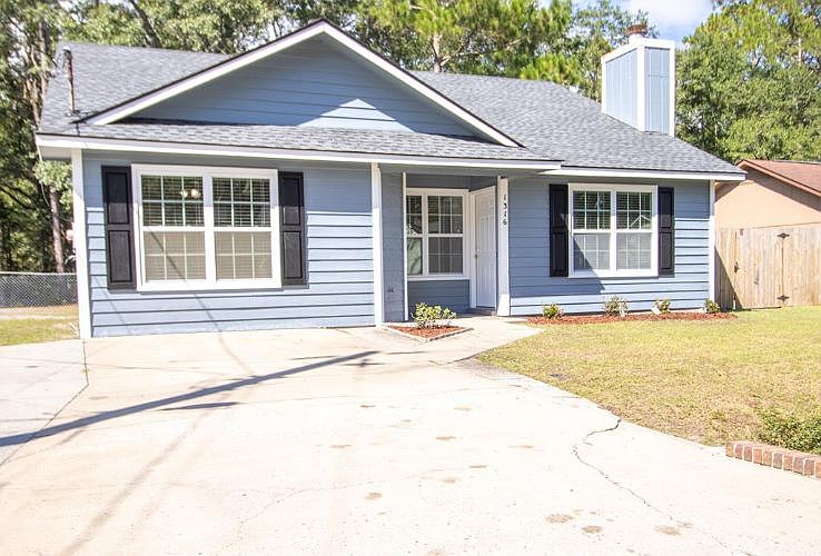 1st image of 1316 Forest Lake Dr