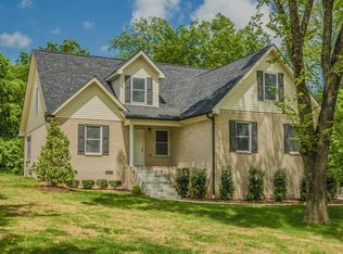 5209 Green Leaf Dr, Nashville, TN 37211