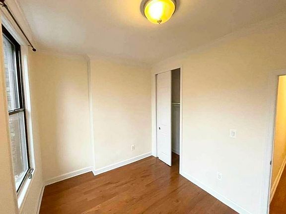 4th image of 307 E 91st St #5