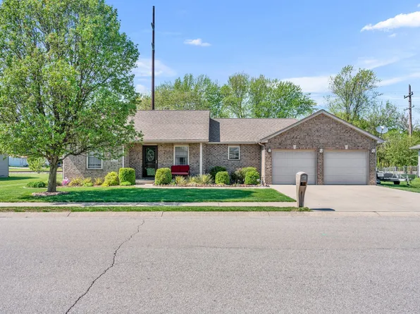 116 Stevens Dr, Seymour, IN 47274