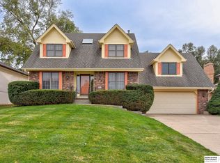 6233 S 79th Cir, Ralston, NE 68127