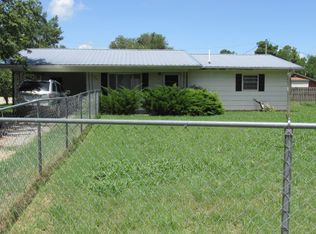 300 E Pierce St, Clarkton, MO 63837