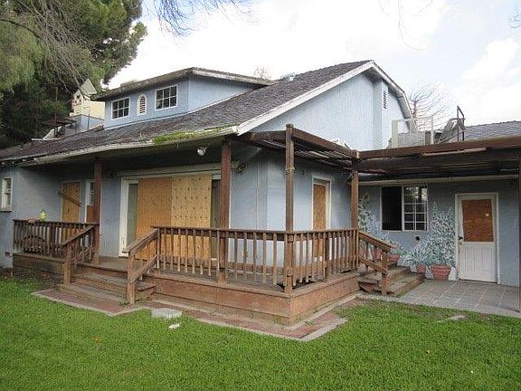 2nd image of 2589 N Barton Ave