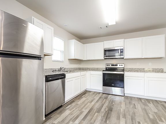 5th image of 159 Evvalane Dr