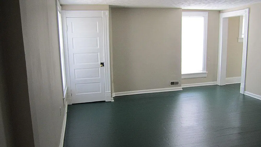 5 bed, $2,725 — Photo 2
