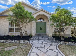 9846 Cash Mountain Rd, Helotes, TX 78023