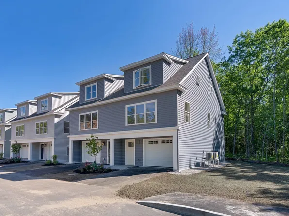 12 Creekside Court #11, Kennebunk, ME 04043