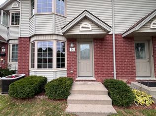 70 Chapman Ct #14, London, ON N6G 4Z4