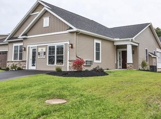 6961 Wyndham Hl, Victor, NY 14564