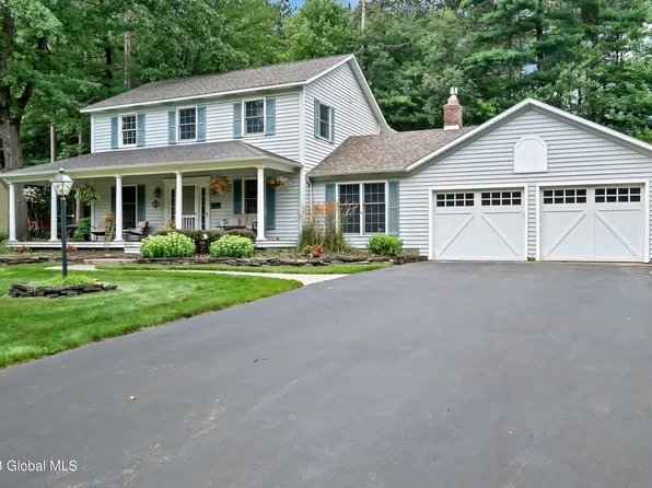 4 Teaberry Place, Malta, NY 12020